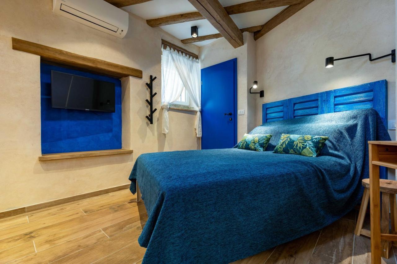 Casa Wau Apartment Ровин Екстериор снимка
